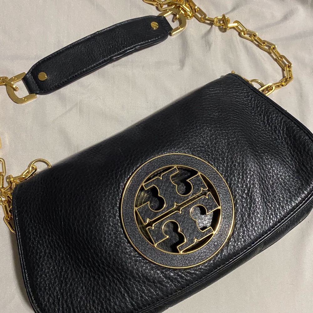 Tory Burch Amanda logo flap clutch